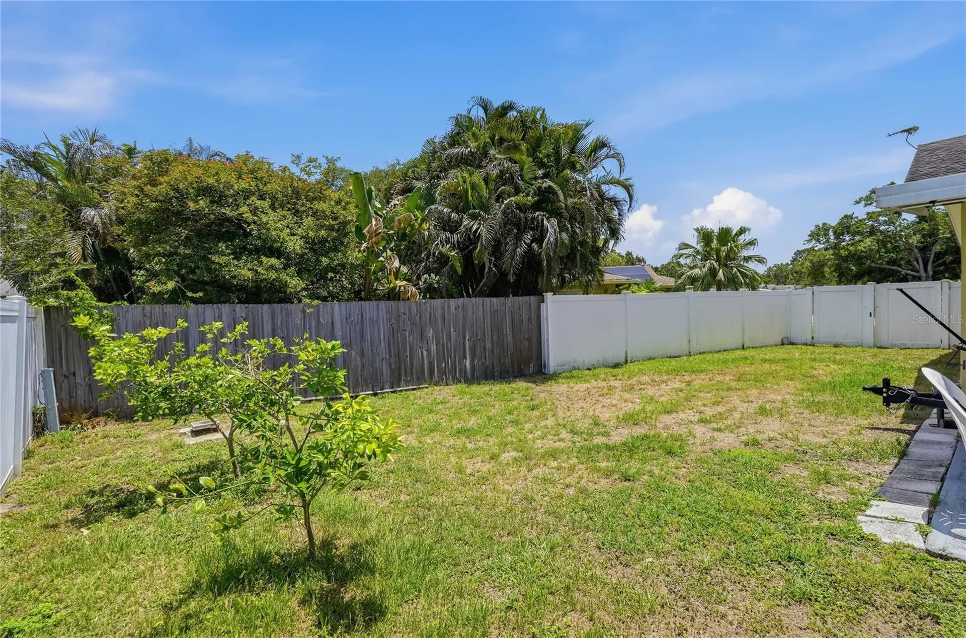 1634 Dale Circle N Dunedin FL 34698