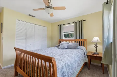 1634 Dale Circle N Dunedin FL 34698