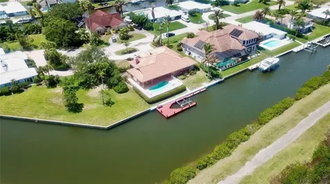 3556 Lucia Drive Vero Beach FL 32967