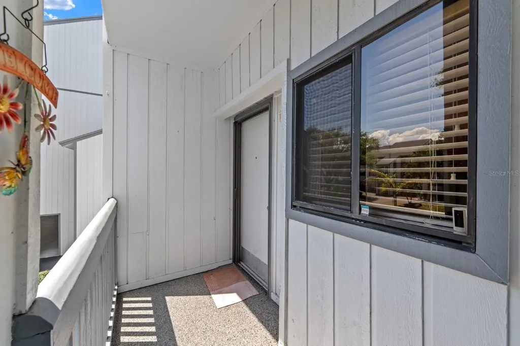 816 Bahia Del Sol Drive Ruskin FL 33570