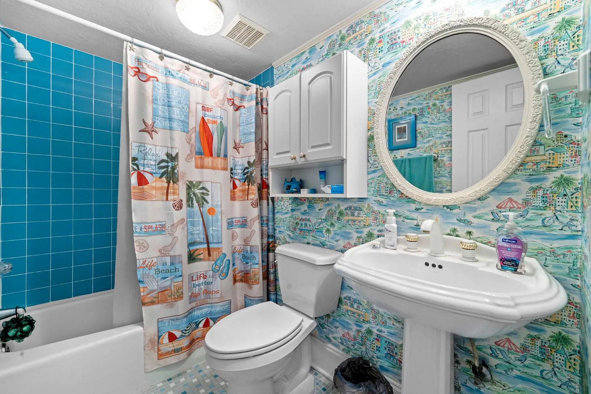 816 Bahia Del Sol Drive Ruskin FL 33570
