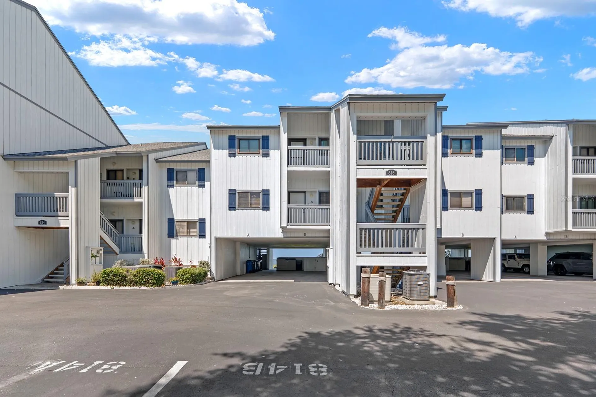 816 Bahia Del Sol Drive Ruskin FL 33570