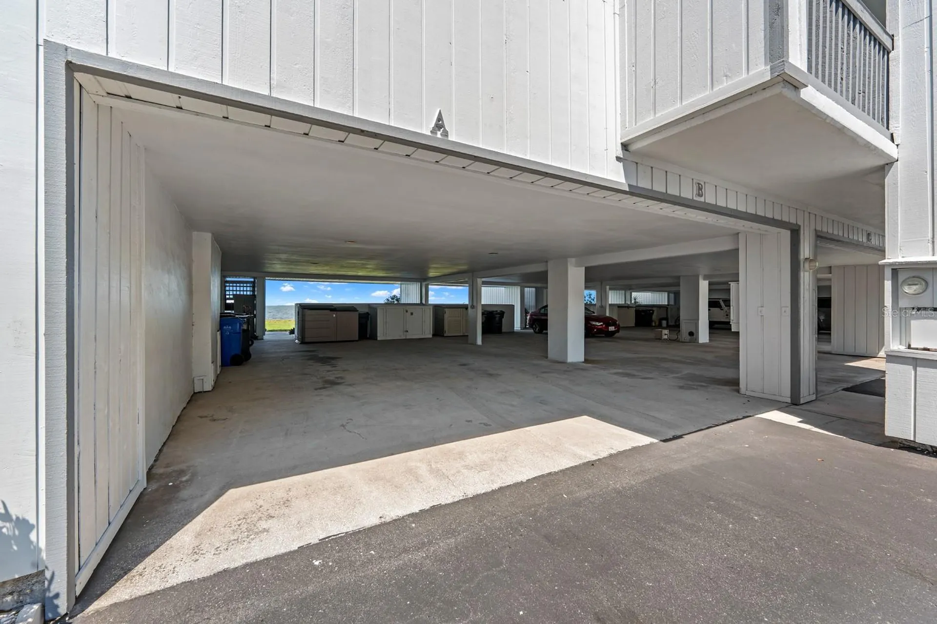 816 Bahia Del Sol Drive Ruskin FL 33570