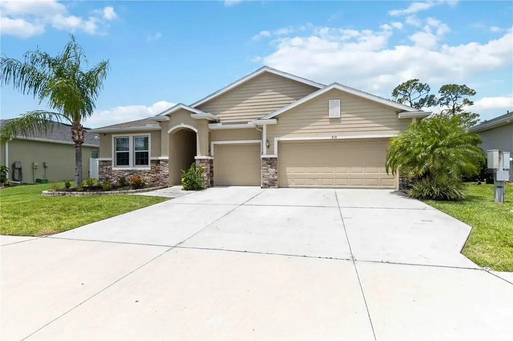 214 Tapa Parish Run Bradenton FL 34212