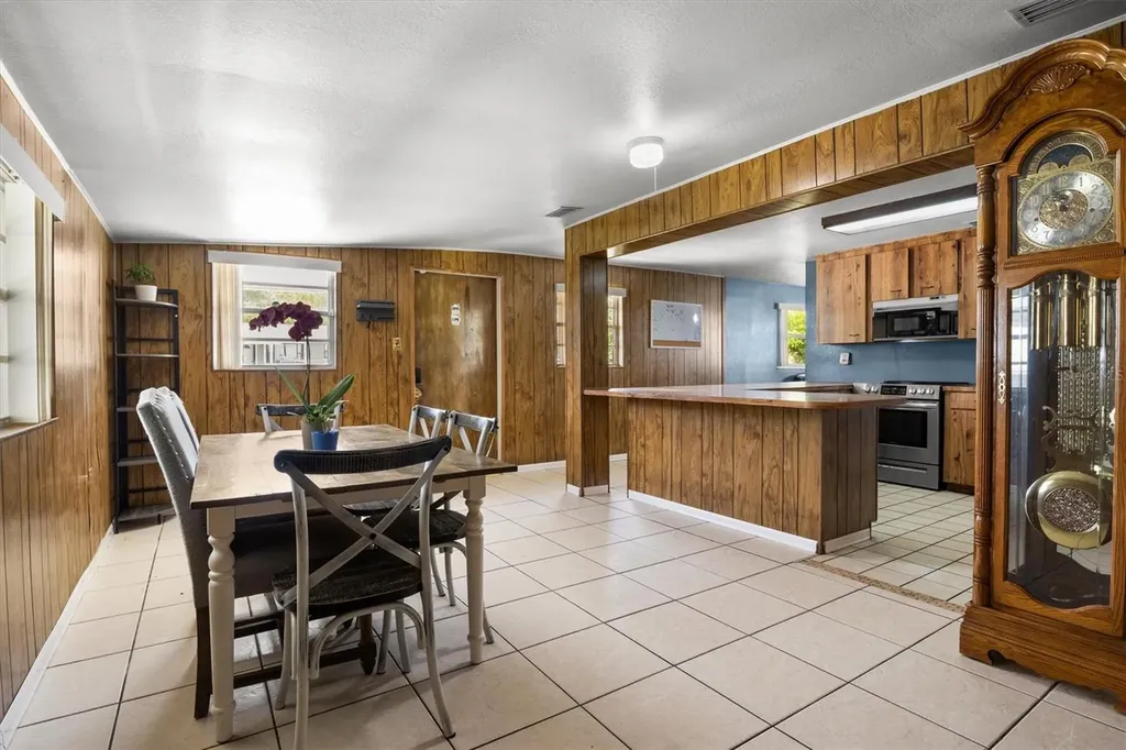 1307 Mayflower Drive Lakeland FL 33810