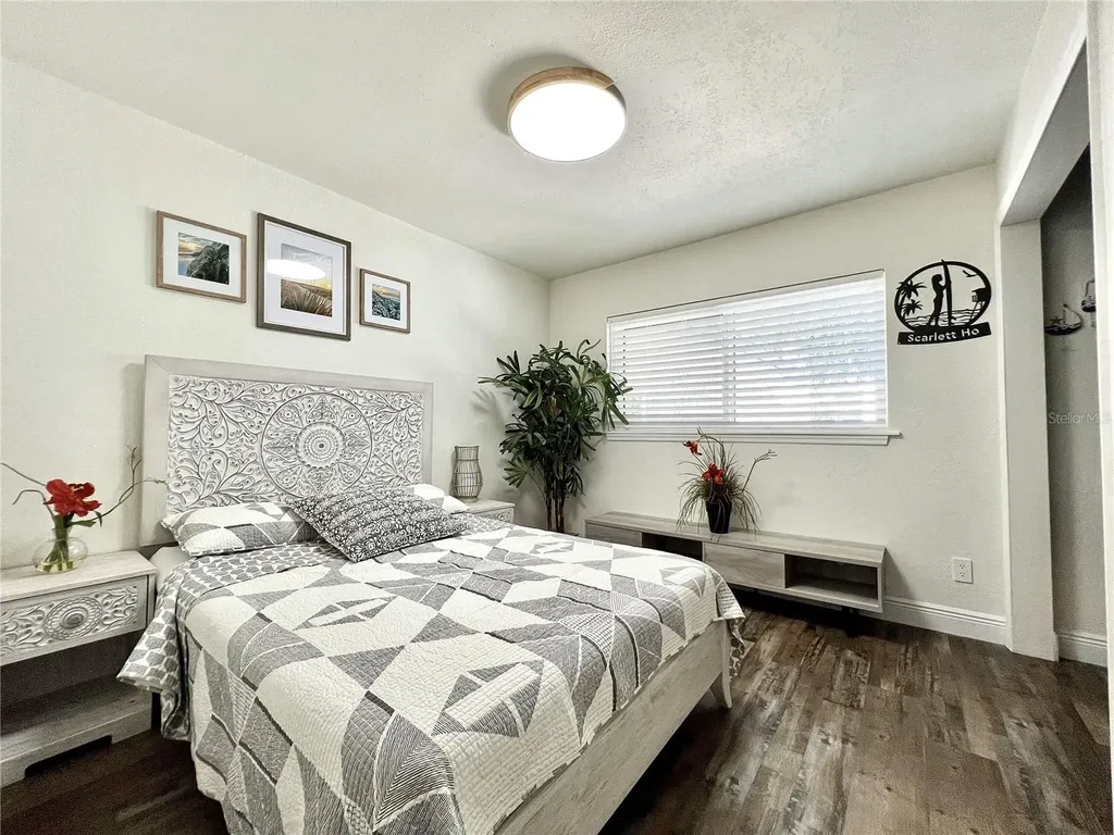 11405 8th Street E Treasure Island FL 33706