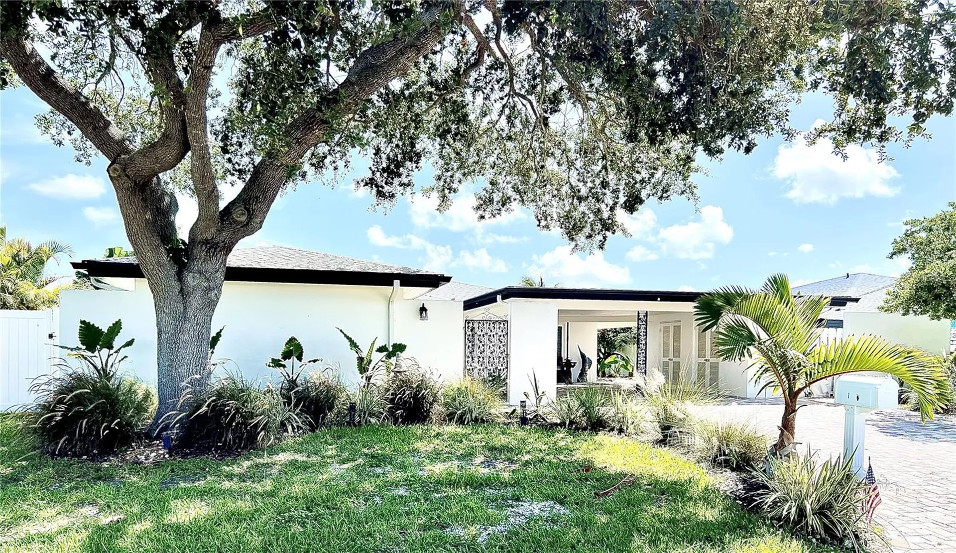 11405 8th Street E Treasure Island FL 33706