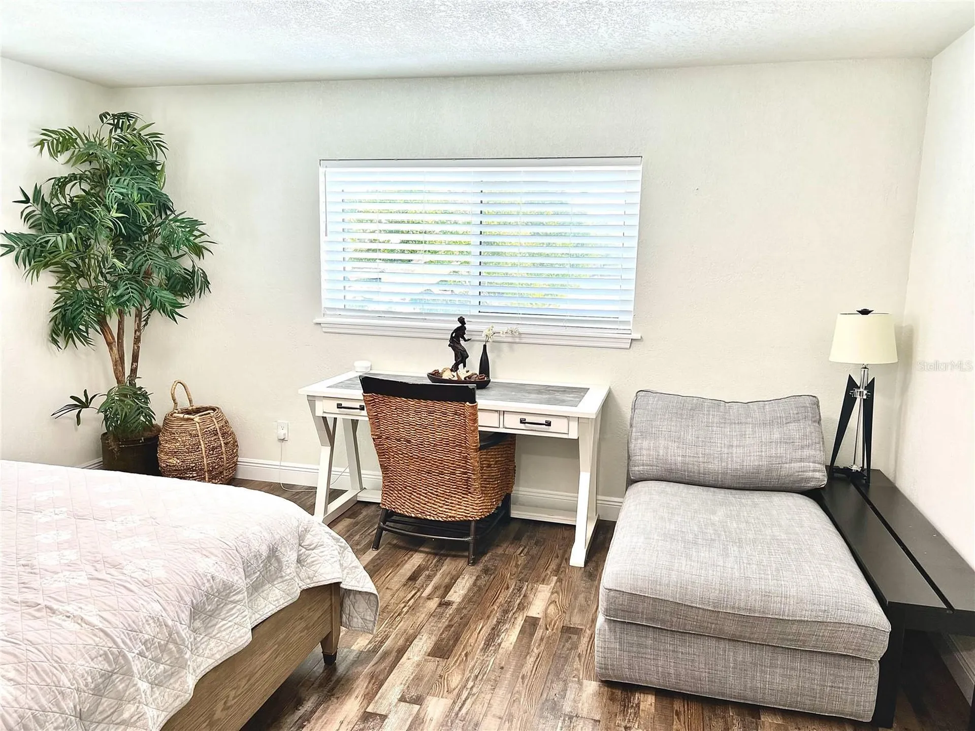 11405 8th Street E Treasure Island FL 33706