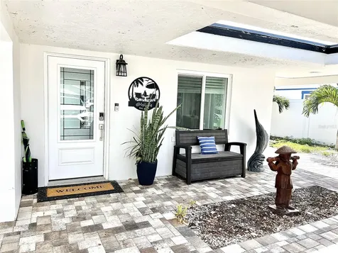 11405 8th Street E Treasure Island FL 33706