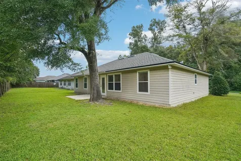 12104 NW 162nd Drive Alachua FL 32615