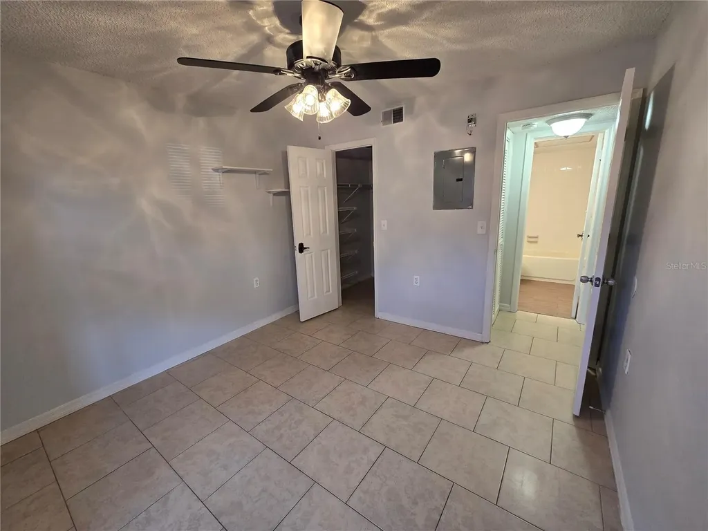 7741 Forest Trail Port Richey FL 34668