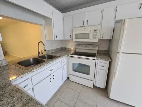 7741 Forest Trail Port Richey FL 34668