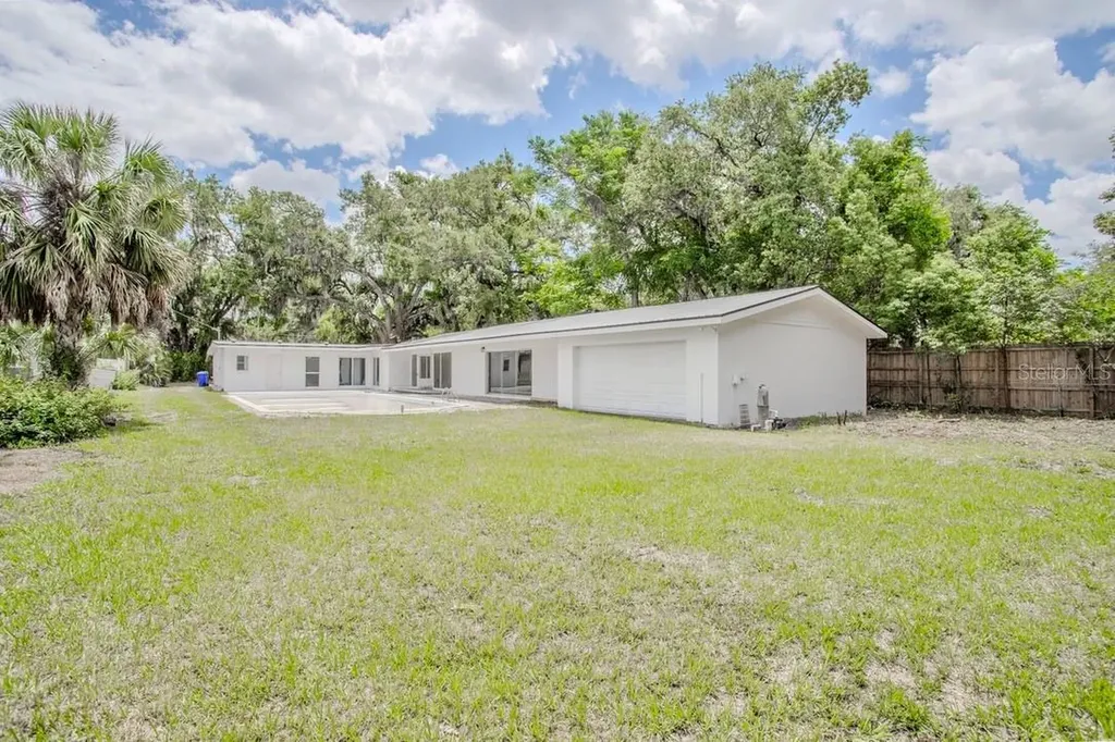 2305 New Jersey Road Lakeland FL 33803
