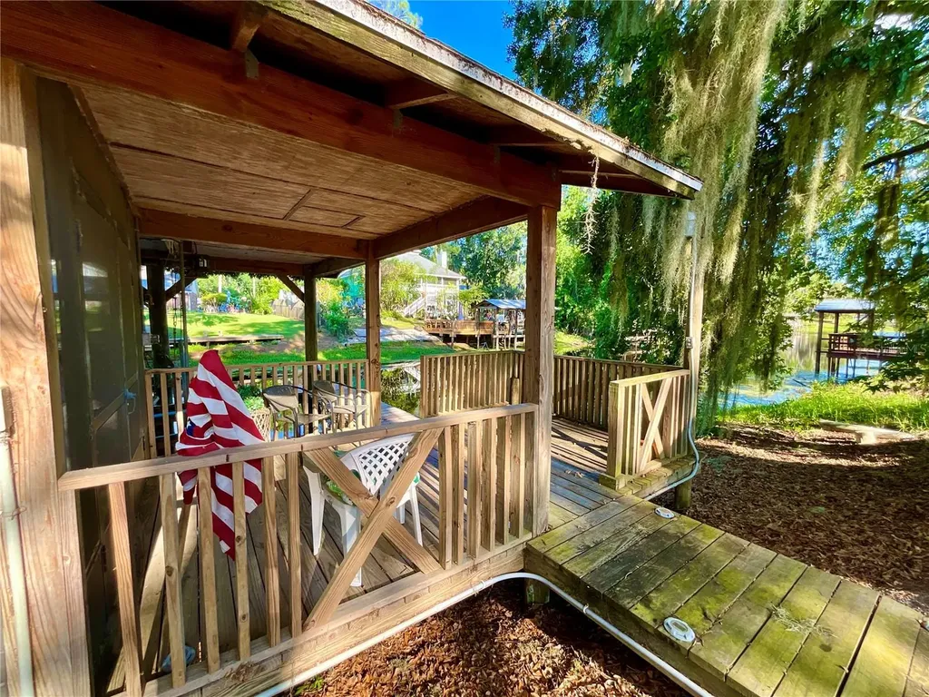 529 SE 5th Avenue Melrose FL 32666