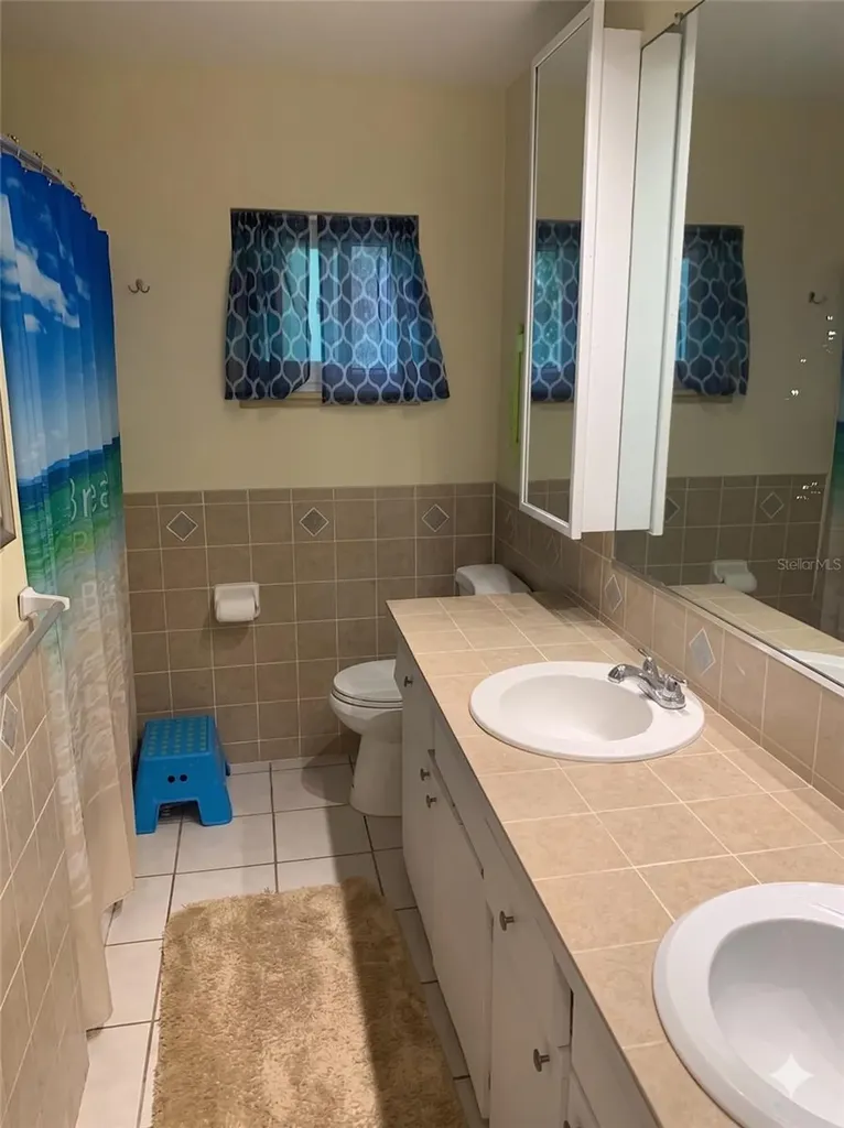 3 Elizabeth Drive E Palm Coast FL 32137
