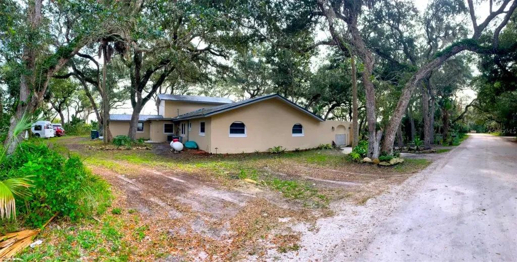 3 Elizabeth Drive E Palm Coast FL 32137