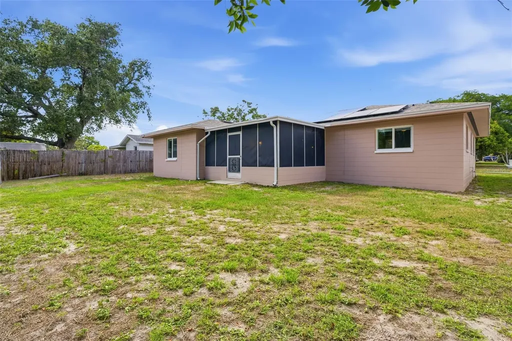 2465 Brentwood Drive Clearwater FL 33764