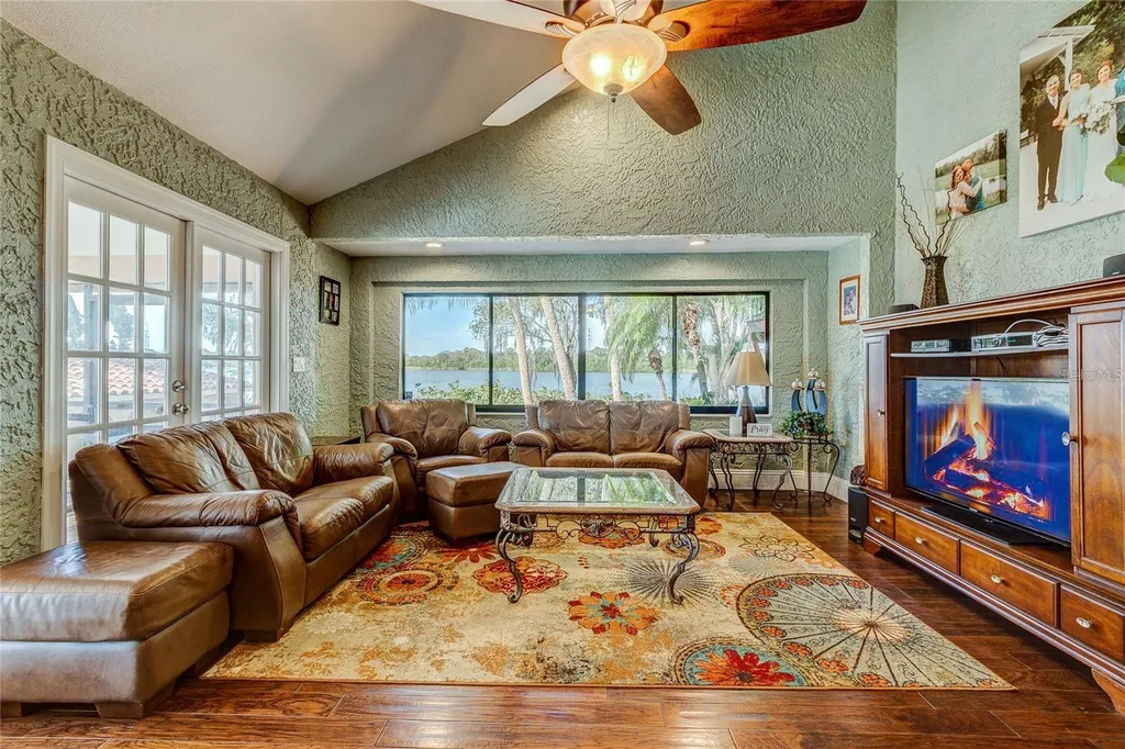 500 N Highland Avenue Tarpon Springs FL 34688