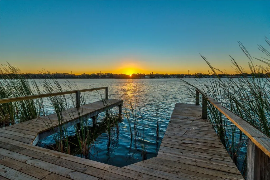 500 N Highland Avenue Tarpon Springs FL 34688