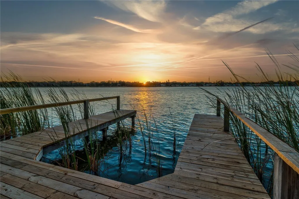 500 N Highland Avenue Tarpon Springs FL 34688