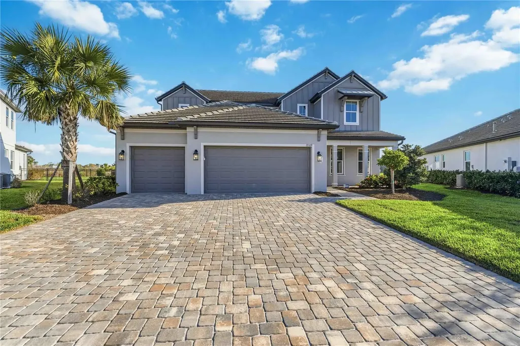 17109 Sweetwater Village Drive Lakewood Ranch FL 34211
