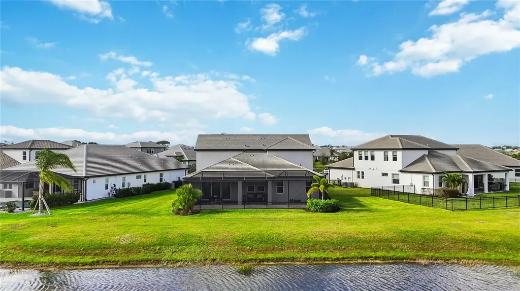 17109 Sweetwater Village Drive Lakewood Ranch FL 34211