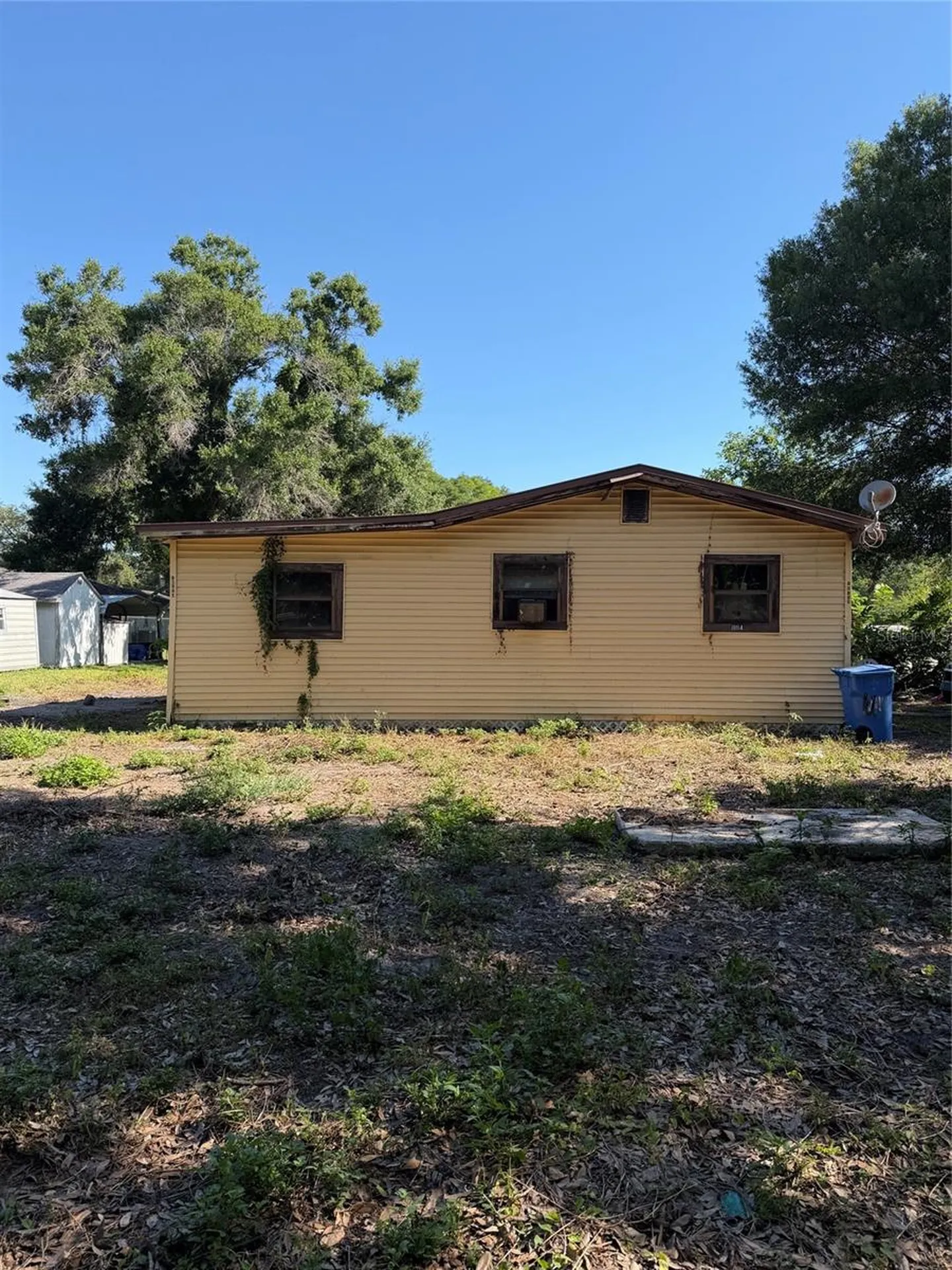 10114 E Columbus Drive Tampa FL 33619