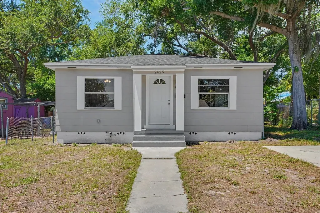 2425 19th Street S St Petersburg FL 33712