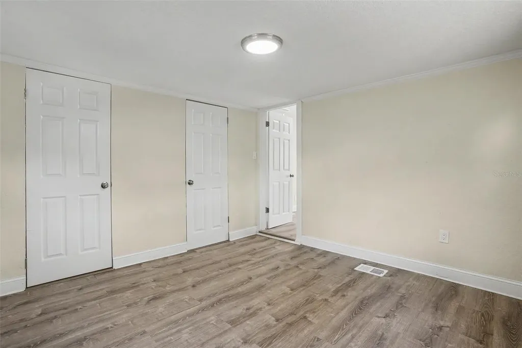 2425 19th Street S St Petersburg FL 33712