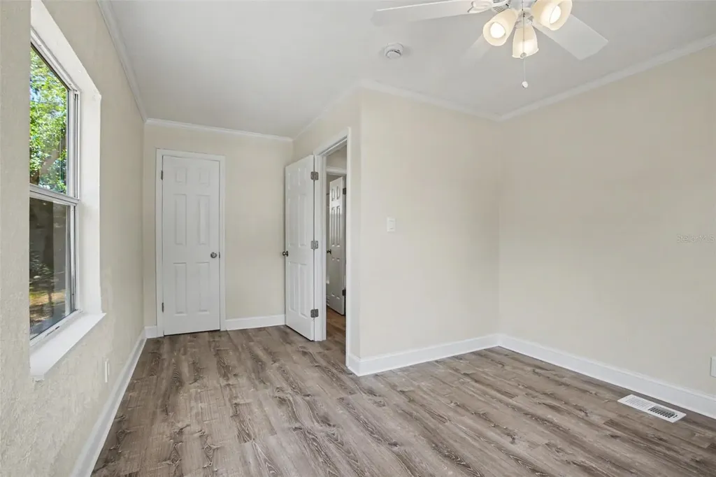 2425 19th Street S St Petersburg FL 33712