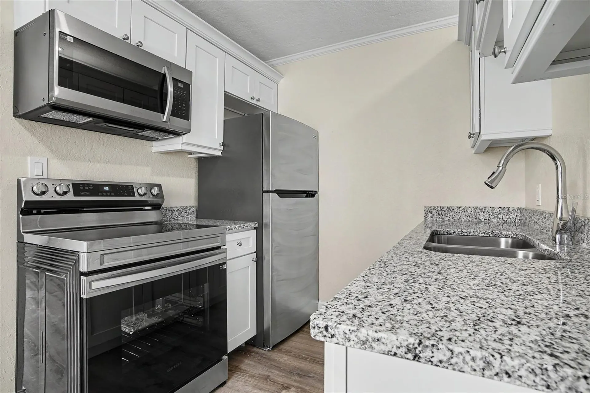 2425 19th Street S St Petersburg FL 33712