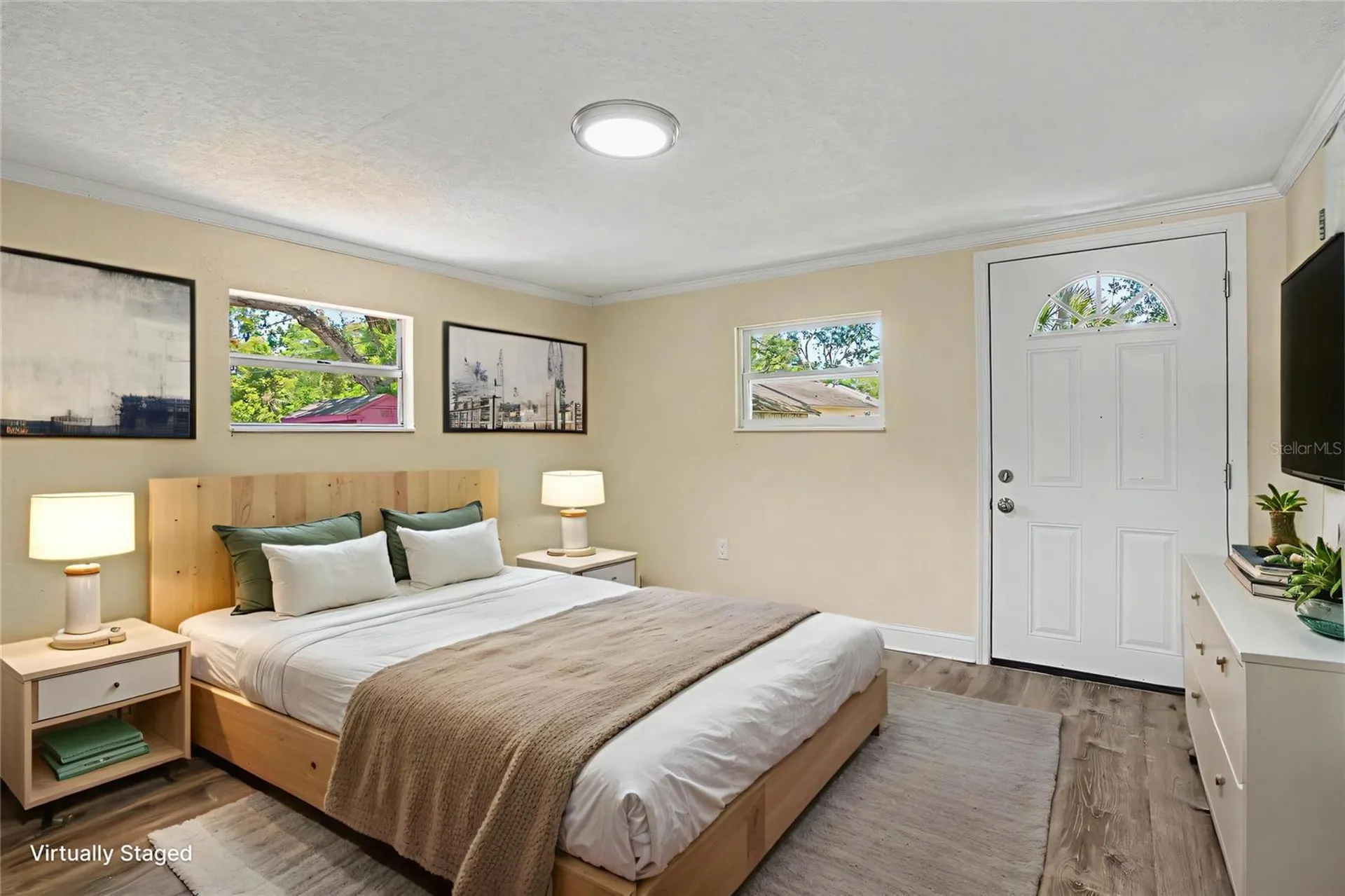 2425 19th Street S St Petersburg FL 33712
