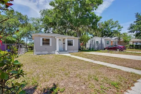 2425 19th Street S St Petersburg FL 33712
