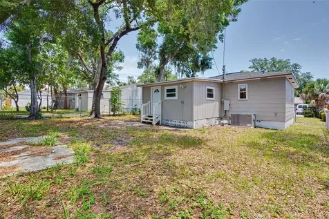 2425 19th Street S St Petersburg FL 33712