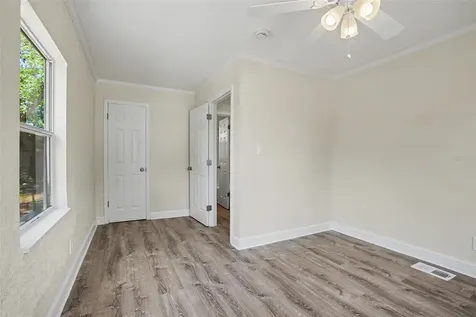 2425 19th Street S St Petersburg FL 33712