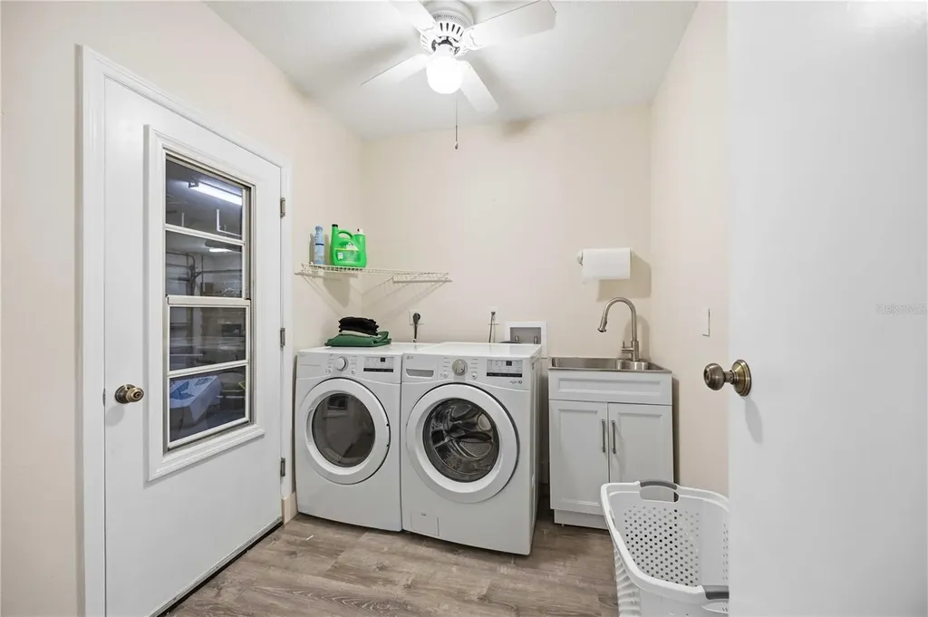1933 Fairview Drive Englewood FL 34223