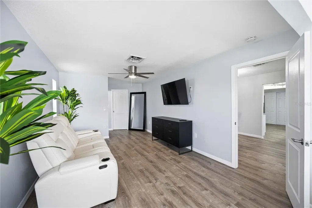 1933 Fairview Drive Englewood FL 34223