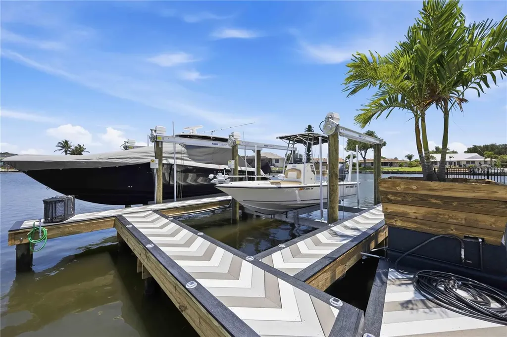 1933 Fairview Drive Englewood FL 34223
