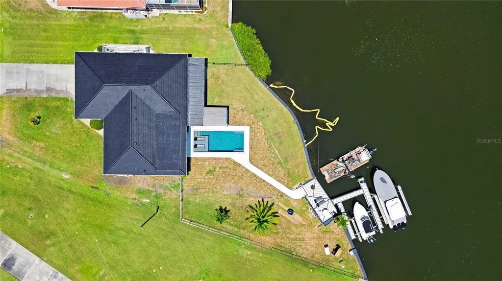 1933 Fairview Drive Englewood FL 34223