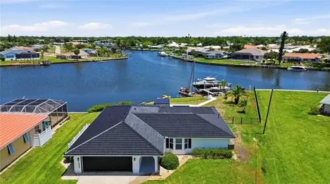 1933 Fairview Drive Englewood FL 34223