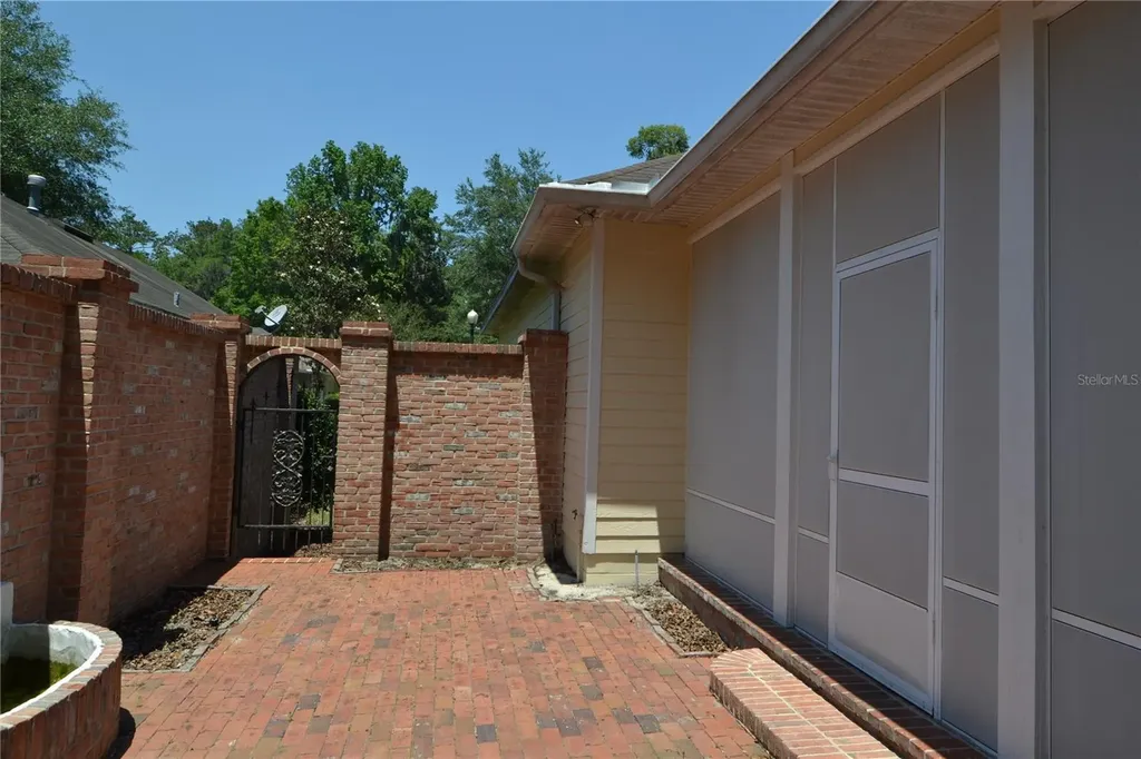 79 NW 48th Boulevard Gainesville FL 32607
