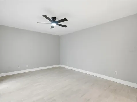 15338 E Pond Woods Drive Tampa FL 33618