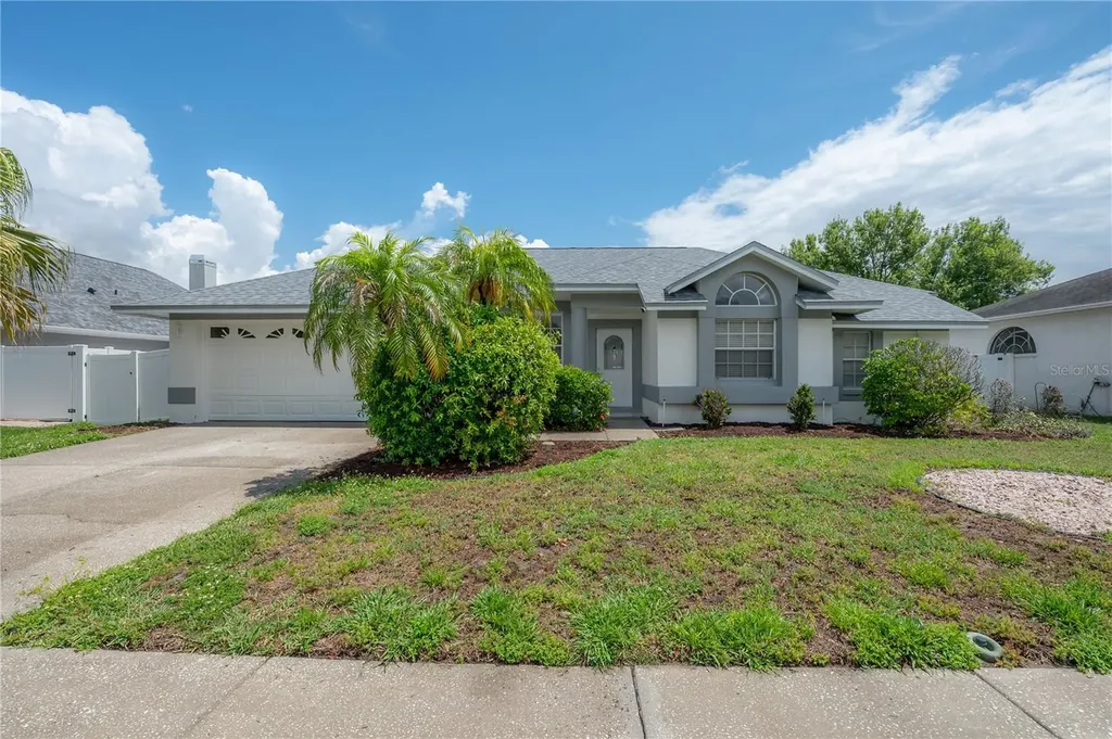 15121 Heathridge Drive Tampa FL 33625