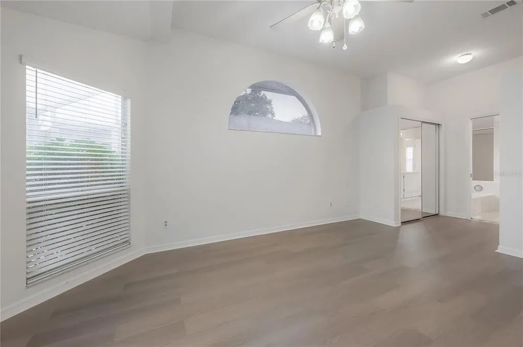 15121 Heathridge Drive Tampa FL 33625