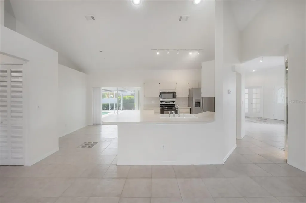 15121 Heathridge Drive Tampa FL 33625