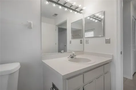 15121 Heathridge Drive Tampa FL 33625