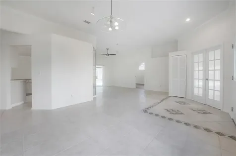 15121 Heathridge Drive Tampa FL 33625