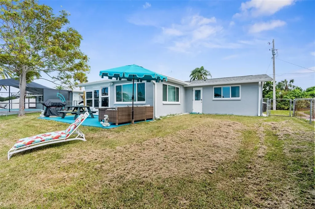 12535 3rd Isle Hudson FL 34667