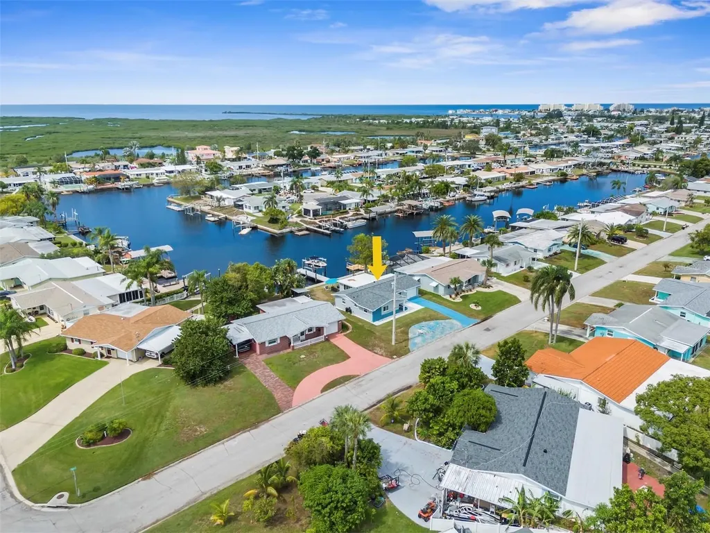 12535 3rd Isle Hudson FL 34667