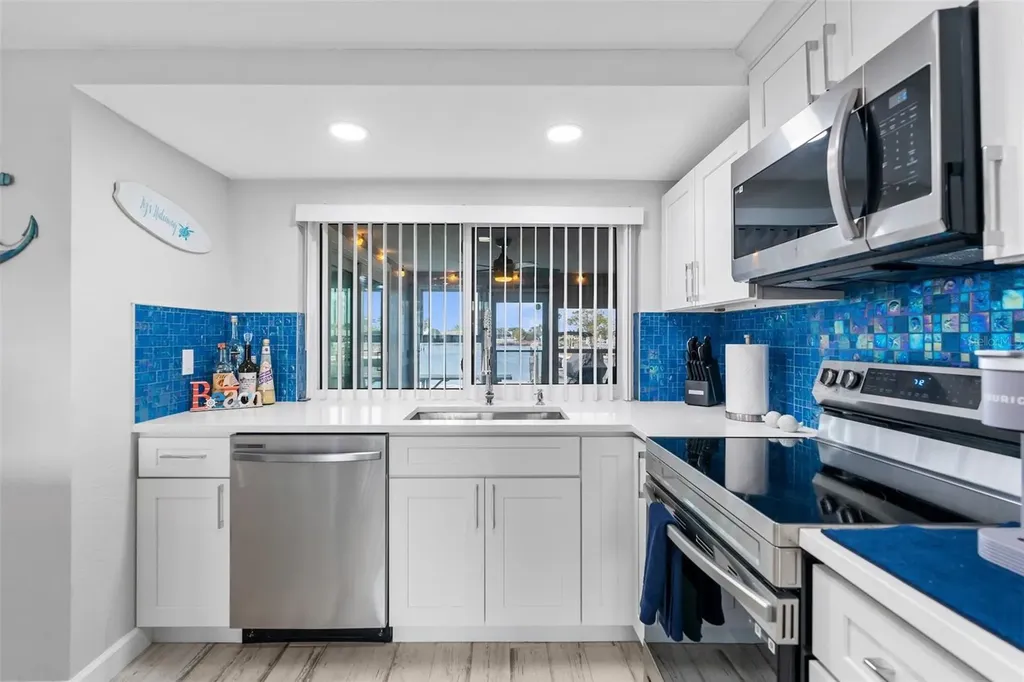 12535 3rd Isle Hudson FL 34667